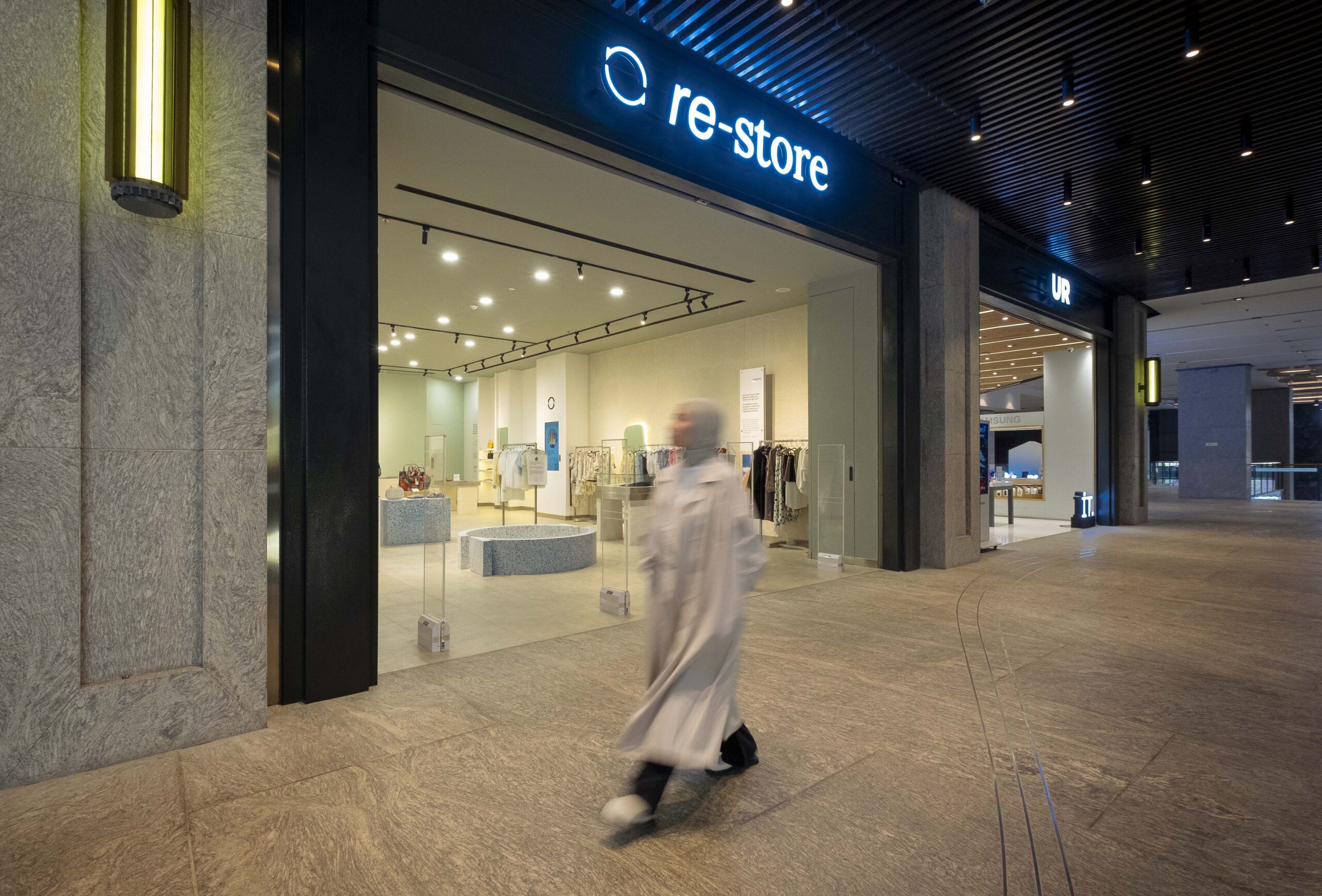 Re Store